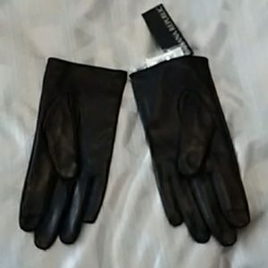 Banana Republic leather gloves NEW black